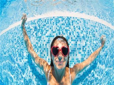 游泳减肥多久见效 夏日游泳减肥如何能见效