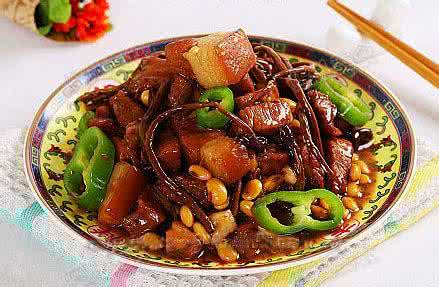 茶树菇红烧肉 秋季暖身菜谱 茶树菇炖红烧肉