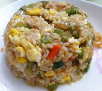 米饭怎么做好吃 黄瓜蛋炒饭怎么做