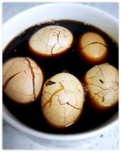 正宗五香茶叶蛋的做法 五香茶叶蛋的做法