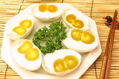 农家咸鸭蛋的腌制方法 咸鸭蛋如何腌制