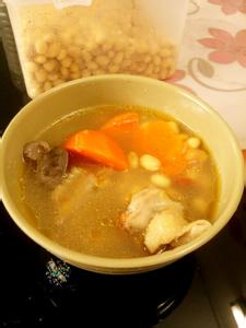 红枣黄豆鸡汤的做法 黄豆鸡汤的做法