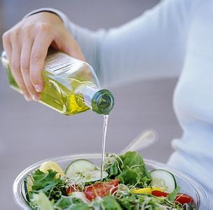 长期吃橄榄油好不好 橄榄油怎么吃效果更好