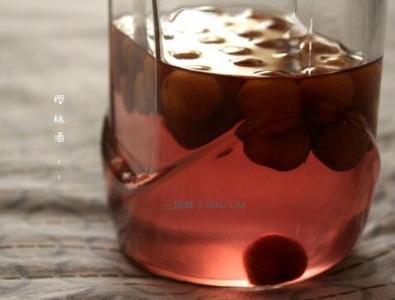樱桃泡酒的功效与作用 樱桃泡酒的功效与作用及制作方法