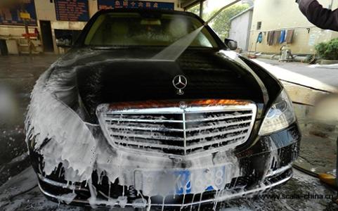 沐浴露可以洗车吗 洗洁精可以洗车吗