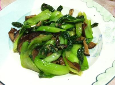 香菇炒油菜的家常做法 香菇油菜的做法