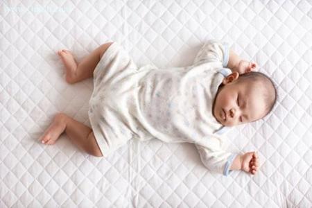 三个月宝宝正常表现 宝宝6种不正常表现急需就医