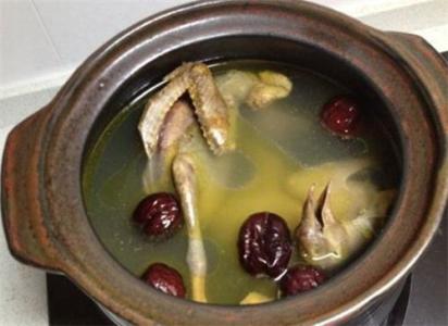 白鸽汤的做法滋补壮阳 补血鸽子汤的做法