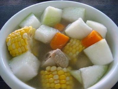 冬瓜玉米排骨汤 冬瓜排骨玉米汤的具体做法步骤
