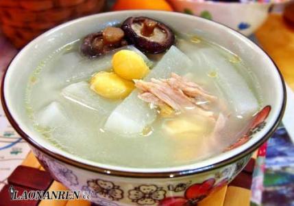 韩国黄萝卜做法及步骤 萝卜炖鸡汤的做法步骤_怎么做好吃的萝卜炖鸡汤