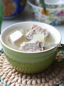 夏至饮食：冬瓜豆腐排骨汤