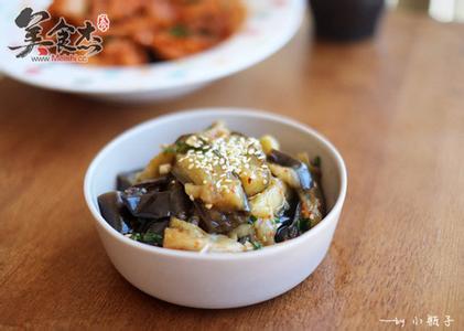 韩式辣炖鸡翅的做法 韩式凉拌茄子的做法