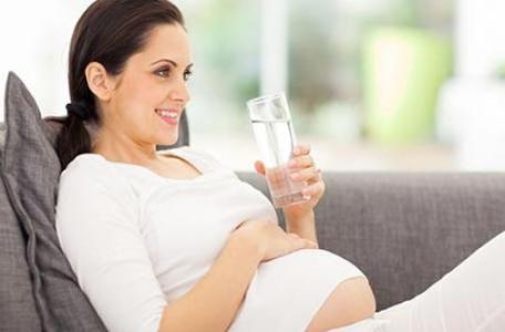 孕妇每天补钙多少 孕妇什么时候开始每天补钙