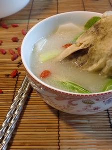 韩国的牛骨汤制作方法 山药牛骨汤要怎么制作_山药牛骨汤的制作方法步骤