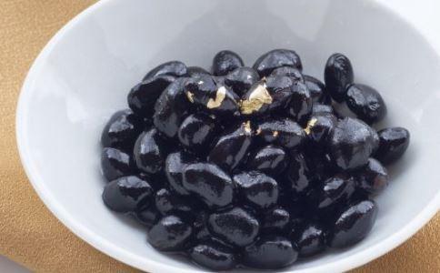 吃黑豆有什么好处 吃黑豆的好处有哪些