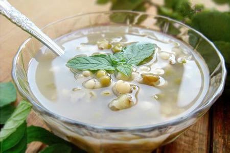 薄荷绿豆汤的做法 绿豆薄荷汤的功效及做法