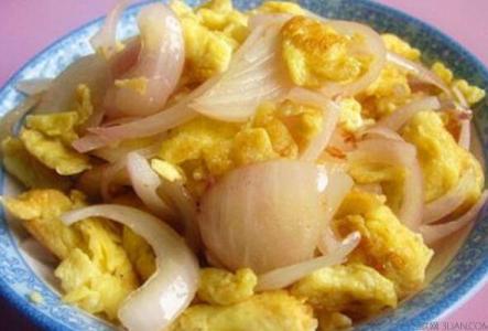 洋葱炒鸡蛋怎么做好吃 好吃的洋葱炒鸡蛋要怎么做