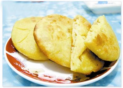 玉米面煎饼的做法 好吃的煎玉米面饼该怎么做_玉米面饼的好吃做法