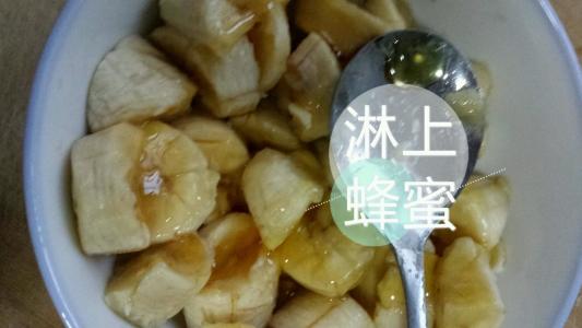 香蕉饼的家常做法 鸡蛋香蕉卷要怎么做才好吃_香蕉卷的家常做法