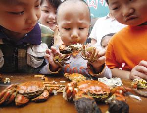 吃螃蟹注意事项 中秋赏月吃螃蟹的注意事项