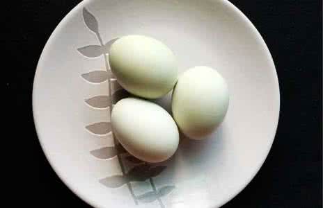 正大和普通鸡蛋的区别 乌鸡蛋与普通鸡蛋有什么区别
