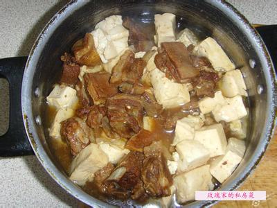 家常羊肉汤怎么做好吃 羊肉炖豆腐怎么做好吃 羊肉炖豆腐的家常做法步骤