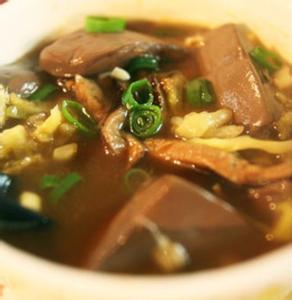 鸭血汤最简单快做法 鸭血汤的做法