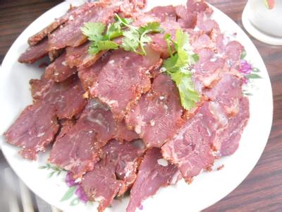 五香牛肉步骤图 五香牛肉粒的具体做法步骤