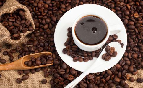 喝过期咖啡有什么危害 喝太多咖啡有什么危害？