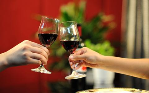 葡萄酒开瓶后能放多久 葡萄酒的喝法