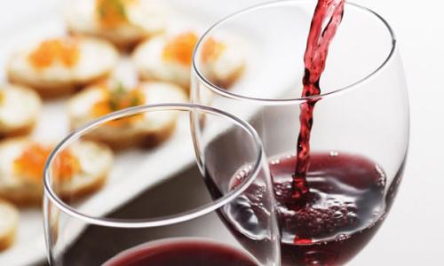 干红酒的功效与作用 葡萄酒的功效和作用