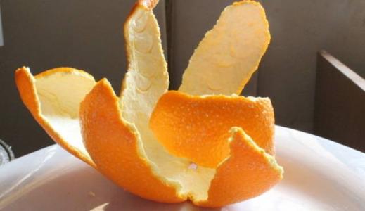 生吃橘子皮有什么好处 吃橘子皮的好处