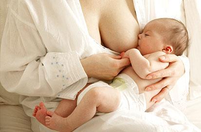 母乳喂养多久来月经 母乳喂养关键在第一个月