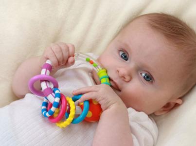 婴儿玩具 选择婴儿玩具的4项要点