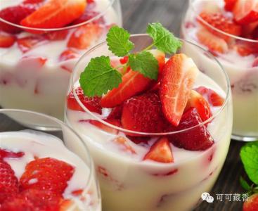 鲜榨草莓汁 鲜草莓有助于醒酒