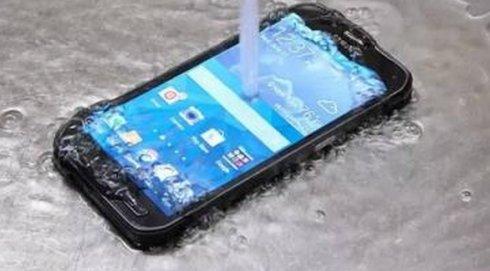 6s手机掉进水里怎么办 手机掉进水里怎么办