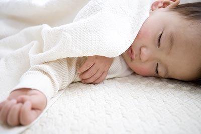 有利于睡眠的食物 晚上吃什么有利于睡眠呢_让宝宝睡得香的8种食物(2)