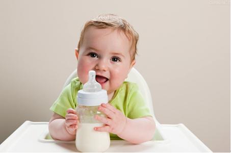 蛋白粉适合人群 婴儿适不适合喝蛋白粉呢