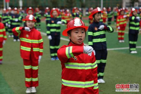 中小学交通安全宣传 中小学防火安全宣传