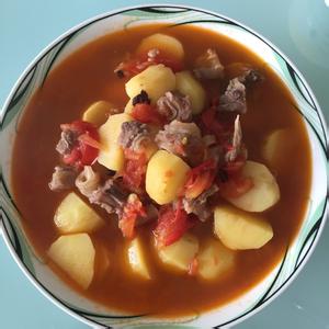 西红柿土豆怎么炒好吃 西红柿土豆炖汤怎么做好吃_西红柿土豆炖汤的做法步骤