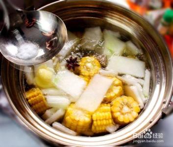 玉米排骨汤怎么做好吃 玉米炖排骨汤的做法步骤_怎么做好吃的玉米炖排骨汤