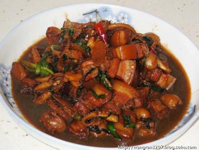 红曲米炖肉的食用方法 炖肉烹饪方法