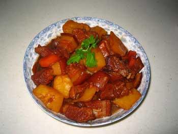 红烧肉炖土豆做法步骤 土豆红烧肉的做法大全