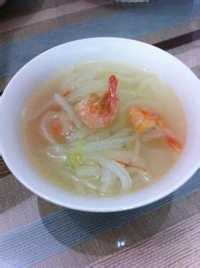 青虾萝卜丝的做法 萝卜丝虾汤怎么做才好吃_好吃的萝卜丝虾汤做法