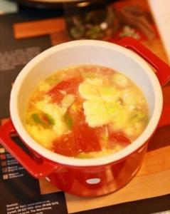 西红柿鸡蛋汤的做法 好吃的西红柿蛋汤怎么做_西红柿蛋汤的做法步骤