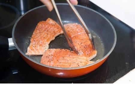 如何烹饪三文鱼 三文鱼要如何烹饪才好吃