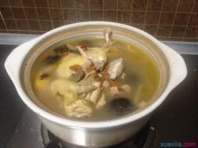 香菇排骨汤的做法 怎么做香菇炖排骨汤_香菇炖排骨汤的做法图解