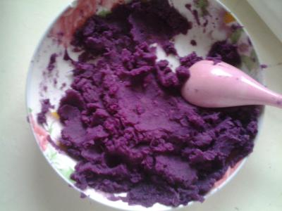 双色紫薯馒头的做法 紫薯双色馒头要怎么做_紫薯双色馒头的做法图解