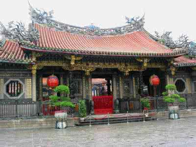 台湾龙山寺 台湾凤山龙山寺