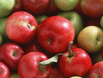 皮床有味道会致癌吗 苹果带皮吃会致癌吗